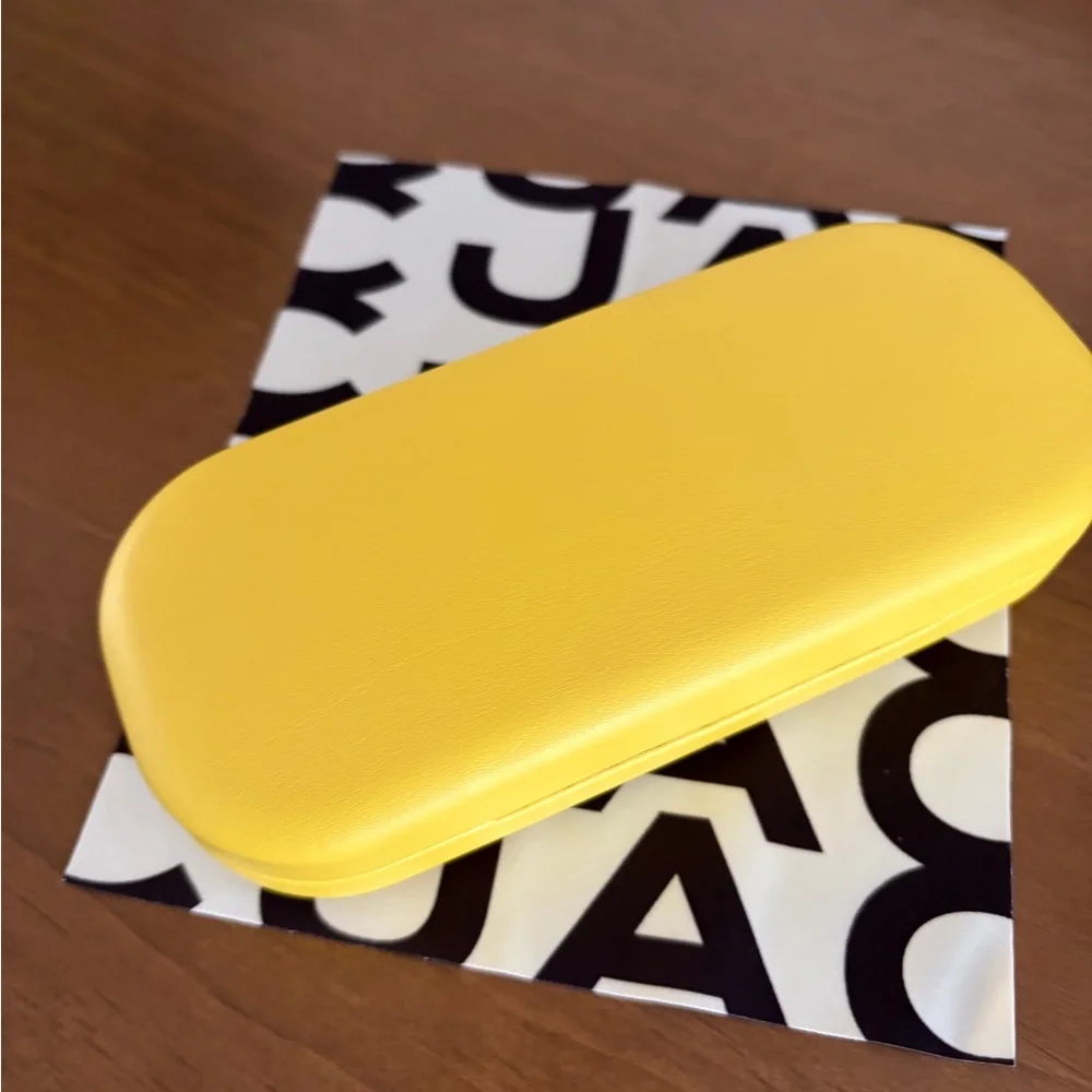 Marc Jacobs Bold Yellow Glasses Case - Picture 3 of 3